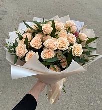Букет Кремовые розы Латте в Асино